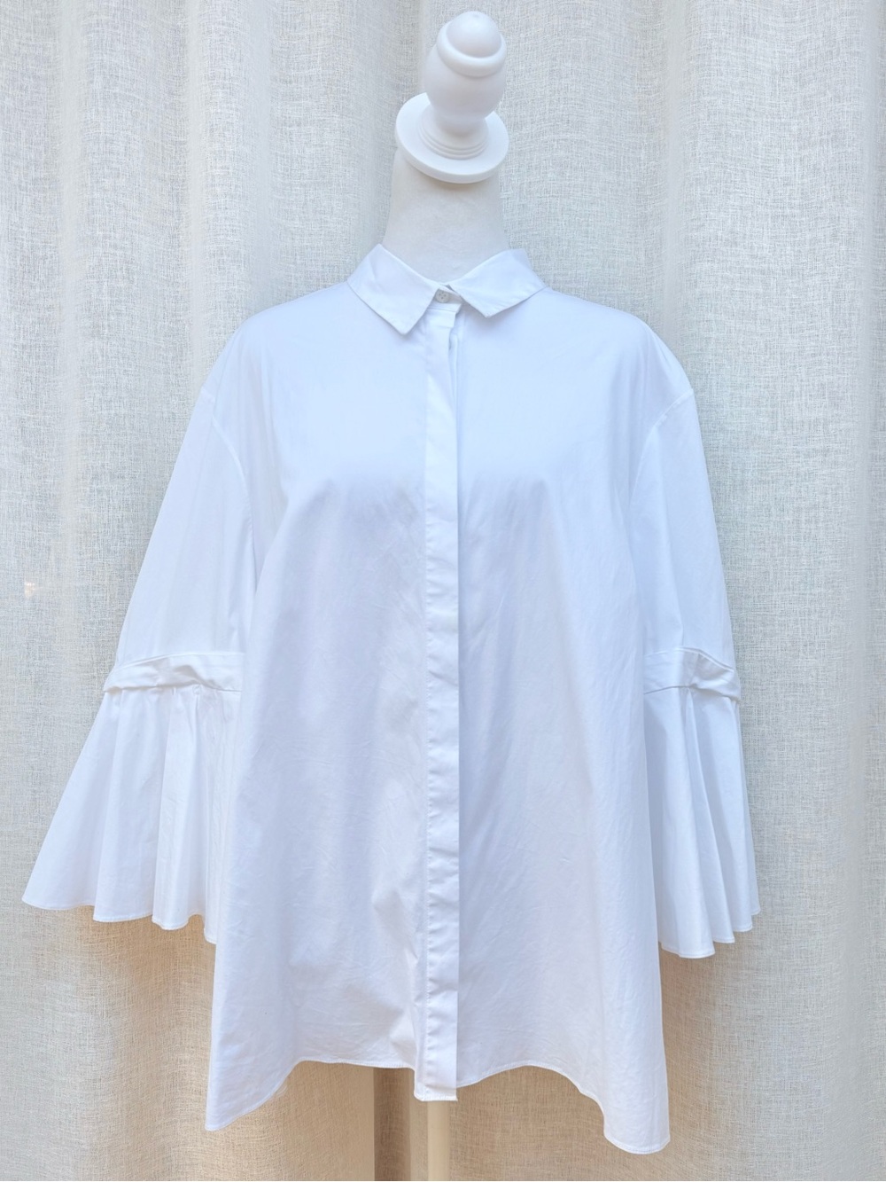 Carolina Herrera New York white stretch cotton button down blouse